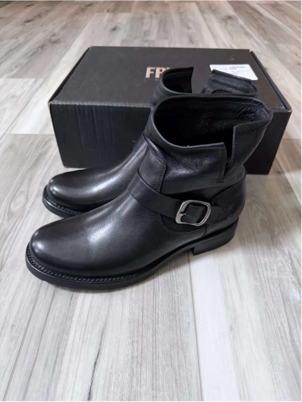 Frye Veronica Bootie Women’s 9.5 Black Leather Harness Ankle Boots New Box